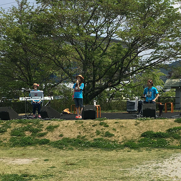 earthdays05.jpg